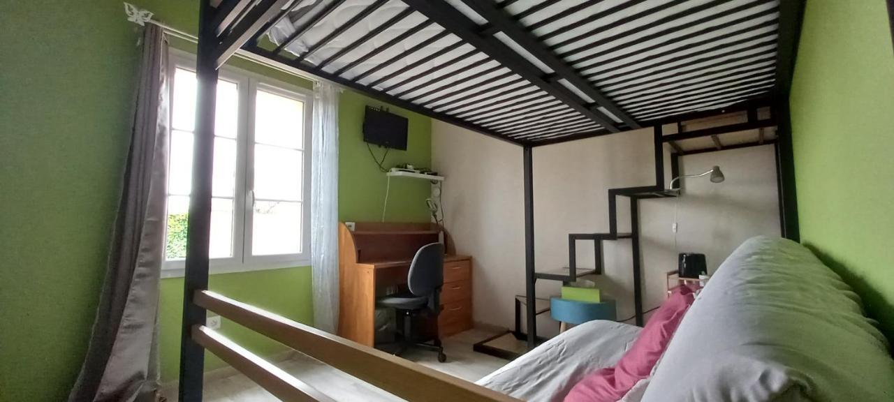 Chambre Familiale Dans Maison Au Calme Segonzac  Εξωτερικό φωτογραφία