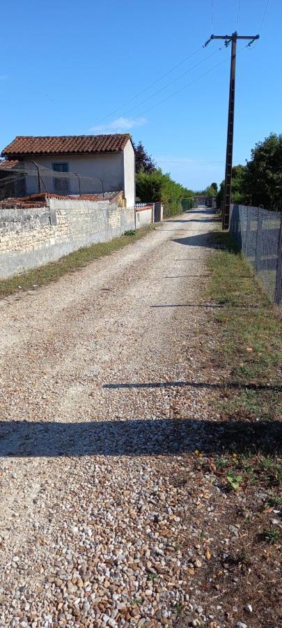 Chambre Familiale Dans Maison Au Calme Segonzac  Εξωτερικό φωτογραφία